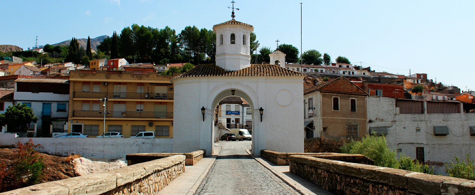 Puente califal de Pinos Puente